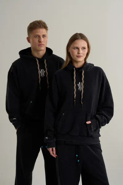 505619001772085752-1440319_1